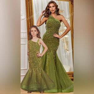 Mommy and me One Shoulder Mesh Hem Velvet Sequin Formal Dress Elegant gown